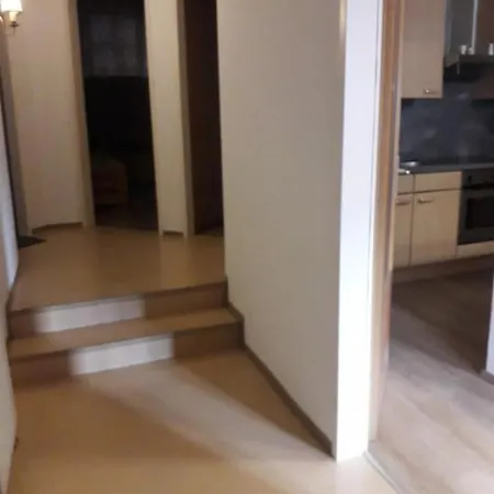 Zentrum 12 Mit 2 Schlafzimmer - Sehr Schoener Ausblick *