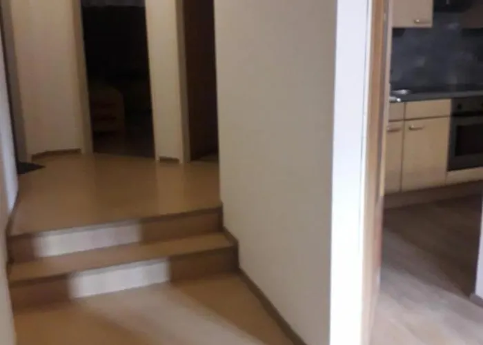 Zentrum 12 Mit 2 Schlafzimmer - Sehr Schoener Ausblick *