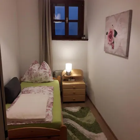 Zentrum 12 Mit 2 Schlafzimmer - Sehr Schoener Ausblick Διαμέρισμα
